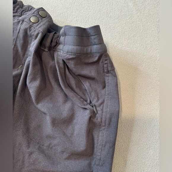 Kuhl Strattus Hiking Shorts Ripstop Gray Size 8 - Picture 15 of 16